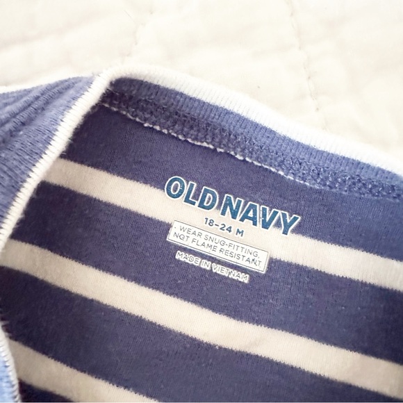 OLD NAVY Baby Pajama Set Blue White Stripes 18-24 Months - Picture 2 of 4
